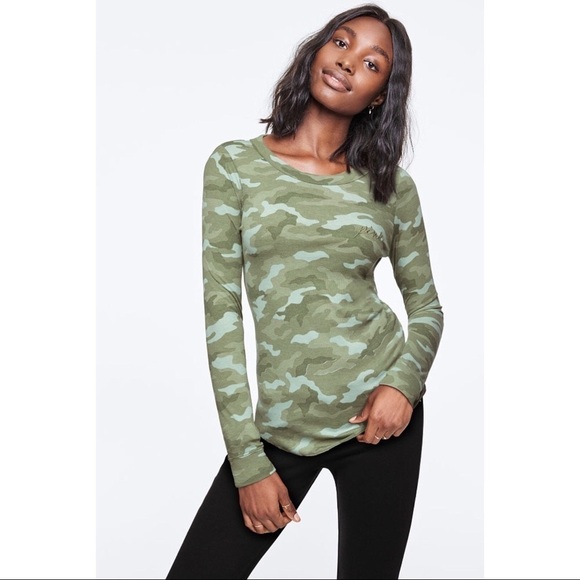 PINK VICTORIA’S SECRET LONG SLEEVE TOP CAMOUFLAGE SIZE LARGE - Picture 2 of 12